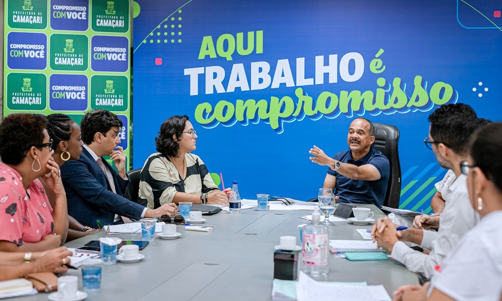 Em reunião com Elinaldo e Neurilene, presidente do Sispec apresenta demandas da categoria