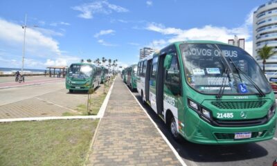 Bruno Reis entrega 41 novos ônibus com ar-condicionado em Salvador