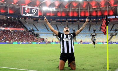 Botafogo volta a liderar Brasileirão após quase 10 anos
