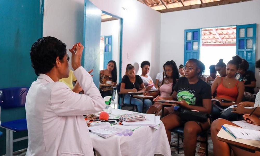 Projeto GratiDão oferece cursos de capacitação gratuita em Arembepe