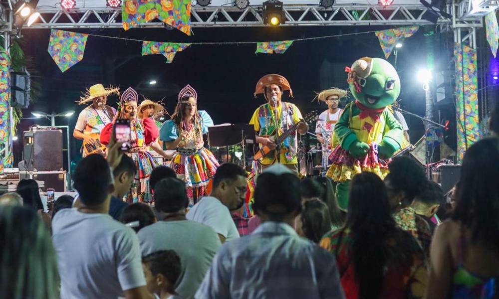 Arraial da Praça Abrantes fortalece cultura junina e movimenta economia em Camaçari