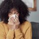 Doenças respiratórias crescem 30% durante outono e inverno, aponta pneumologista