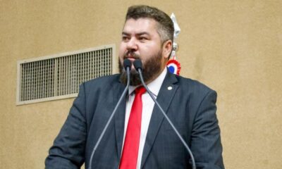Júnior Muniz apresenta na Alba pedido para abertura de CPI contra a Coelba