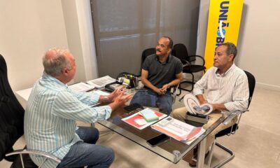 Elinaldo discute ações voltadas para a saúde em reunião com Elias Natan e Paulo Azi