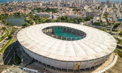 Arena Fonte Nova promove campanha para que torcedores não joguem bebidas para cima