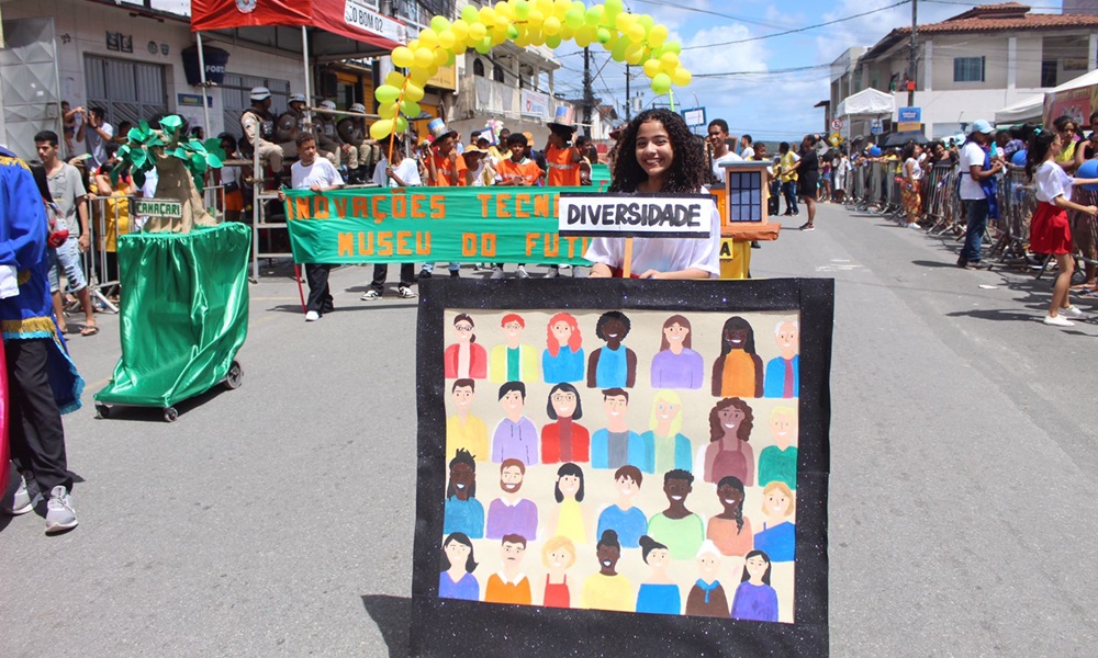 Diversidade, cidadania e pertencimento marcam desfile cívico da Gleba E