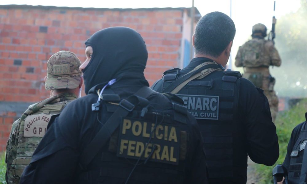 Polícia prende dois suspeitos de integrar facção rival a que atacou policiais em Valéria