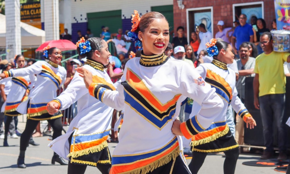 Desfile Cívico em Monte Gordo dá início às comemorações do 265º aniversário de Camaçari