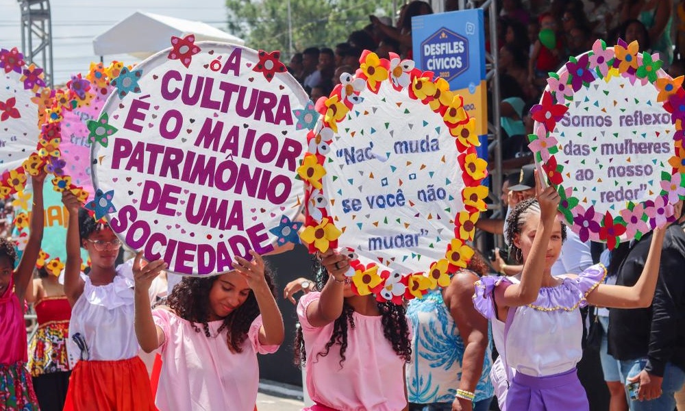 Camaçari 265 anos: representatividade marca tradicional desfile cívico em Vila de Abrantes
