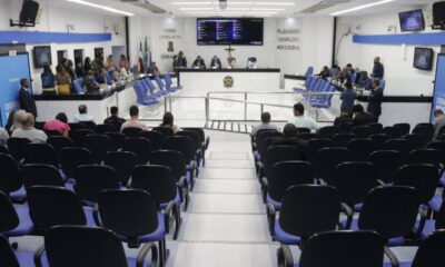 Vereadores aprovam prorrogação de contratos sob Reda em Camaçari