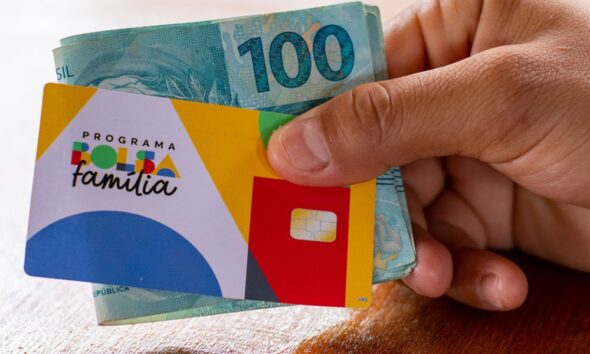 Caixa paga parcela de abril a beneficiários do Bolsa Família com NIS de final 5 nesta terça