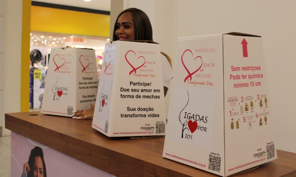 Ligadas por Fios: evento no Parque Shopping Bahia recebe doação de cabelo para pacientes com câncer de mama