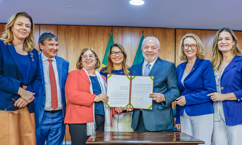 Lula sanciona lei que institui pensão especial para filhos de mulheres vítimas de feminicídio