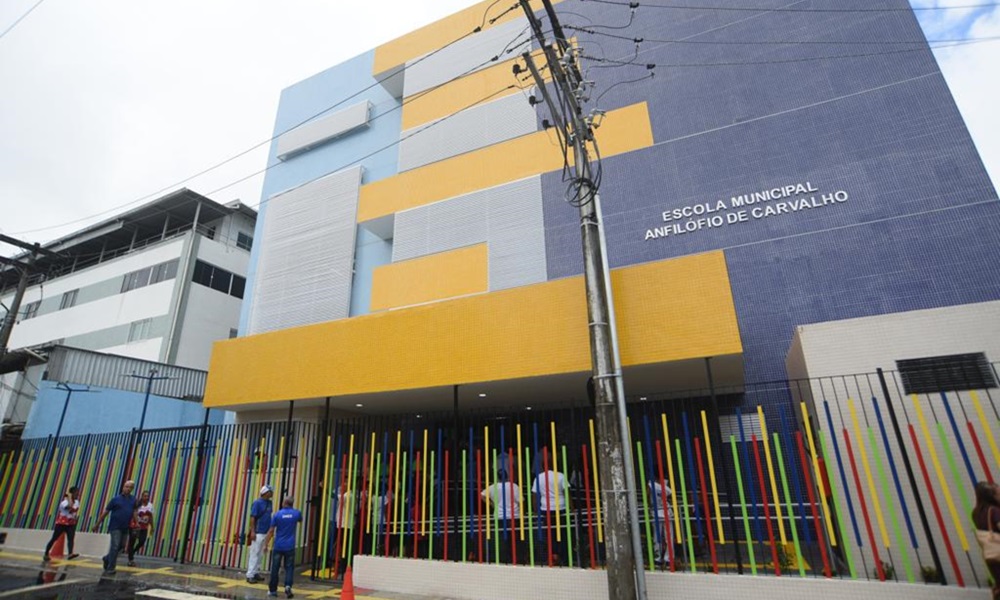 Bruno Reis entrega nova escola em Periperi; unidade atenderá 720 alunos