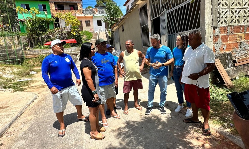 Flávio critica Embasa por escassez de água na orla de Camaçari