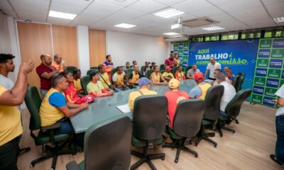 Elinaldo garante 30% de gratificação para guarda-vidas de Camaçari