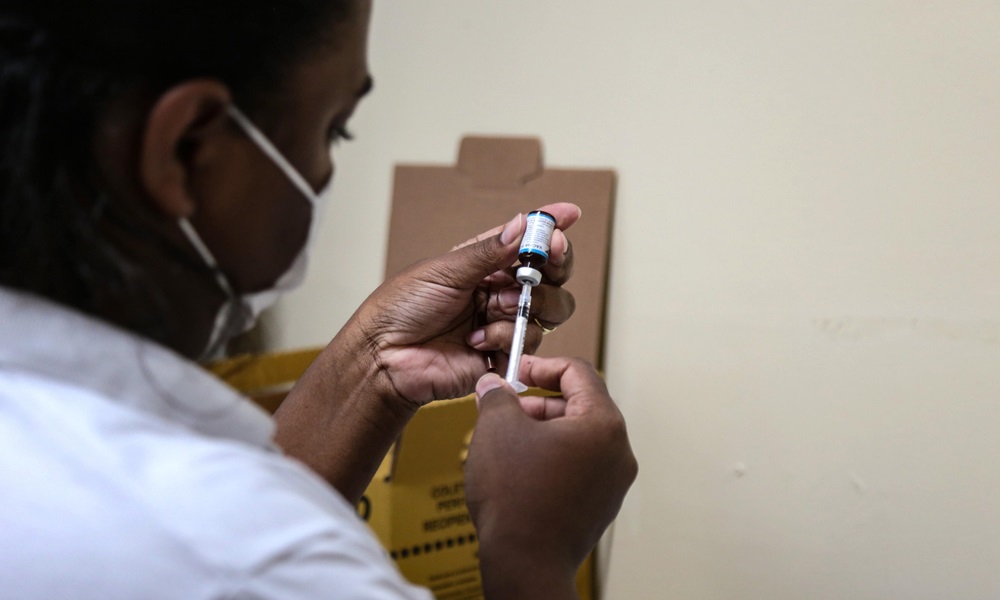 Secretaria de Saúde alerta pais e responsáveis sobre vacinação contra Hepatite A e HPV