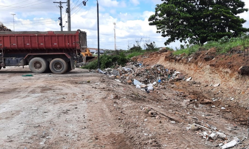 Sesp alerta população sobre descarte irregular de lixo doméstico e entulho em Camaçari