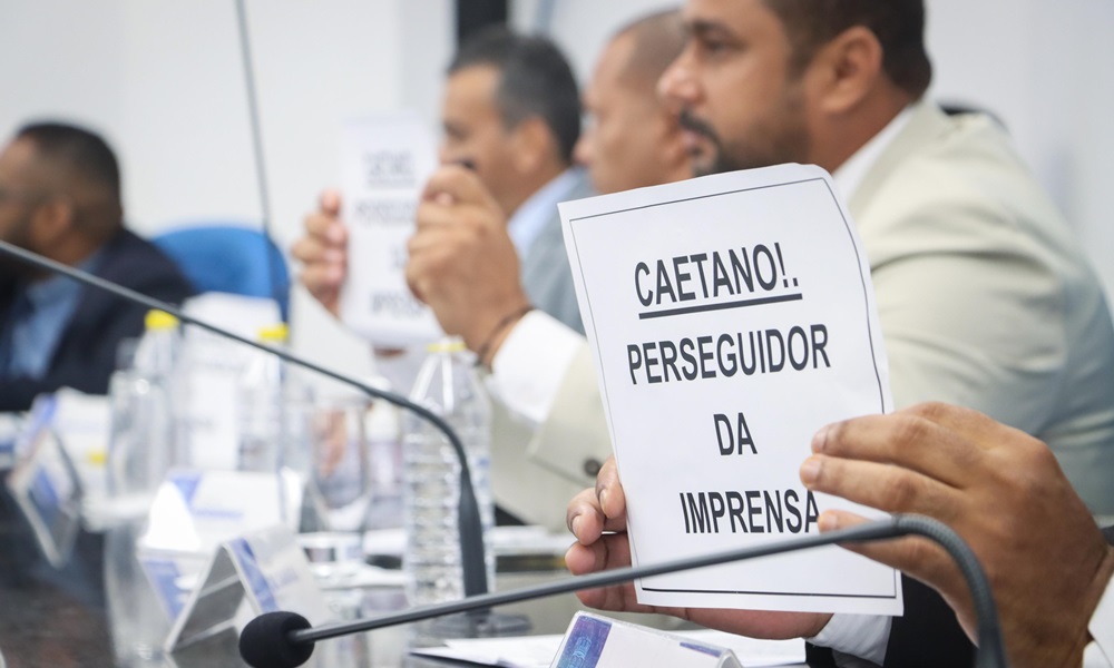 Caetano presta queixa contra Vaninho na 18ª DT e vereador rebate na Câmara