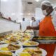 Restaurantes Populares de Salvador oferecem cardápio especial de Semana Santa nesta quinta