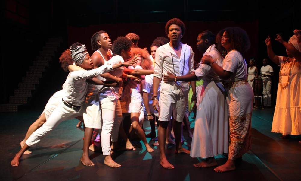 Bando de Teatro Olodum abre inscrição para oficina gratuita de performance negra