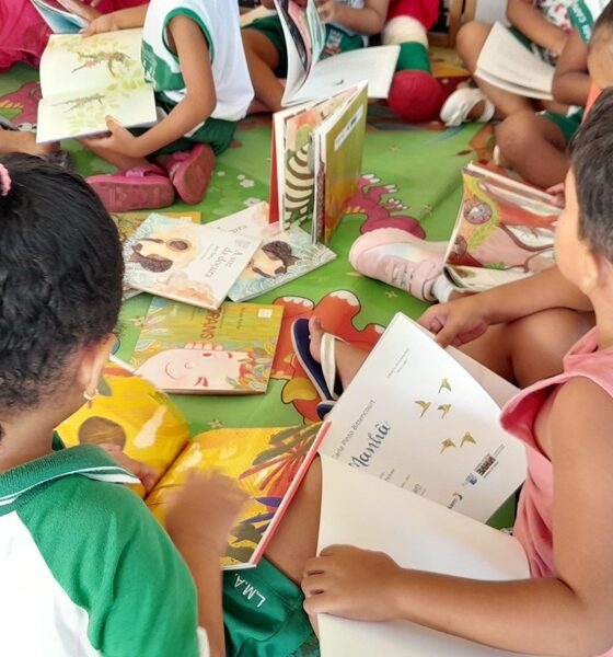 Dia do Livro Infantil: instituições de Camaçari ganham exemplares da coleção 'Eu Vim da Bahia Mirim'