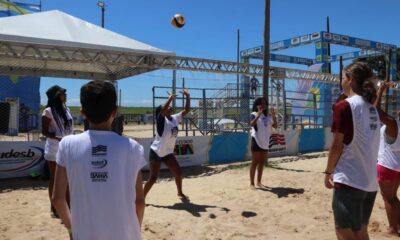 Projeto Verão Costa a Costa abre inscrições para competições esportivas em Arembepe