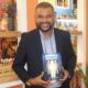 Baiano Renilton Rosário lança livro sobre liderança no Shopping Bela Vista