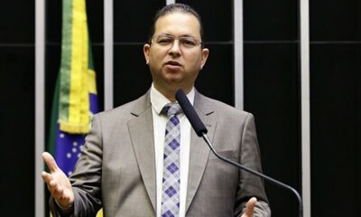Câmara concede título de cidadão camaçariense ao deputado federal Alex Santana