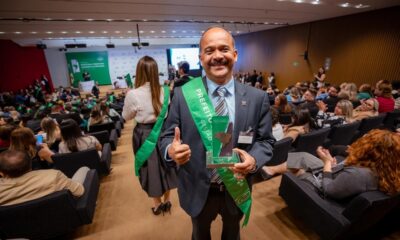 Pela segunda vez consecutiva, Elinaldo recebe Prêmio Prefeito Amigo da Criança