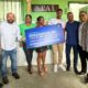 Apae Camaçari recebe cheque no valor de R$ 350 mil em cerimônia com Dilson Magalhães Jr.