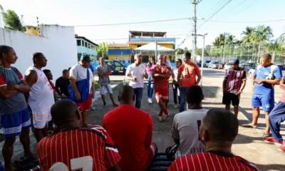 Flávio Matos visita bairros da sede e orla de Camaçari neste fim de semana