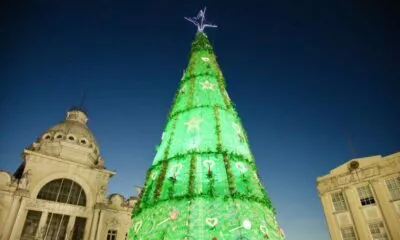 Salvador terá mega-árvore de Natal feita com 27 mil garrafas pet