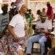 Ancestralidade, tambor e viola marcam apresentação do Samba Chula Filhos de Oyò no TAM