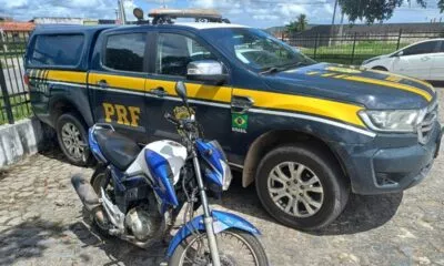 Moto roubada em Lauro de Freitas é recuperada pela PRF em Alagoinhas